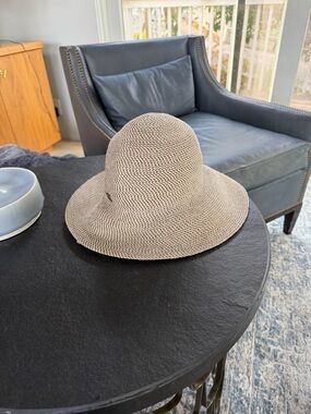 Eric Javits Beige Woven Sun Hat - Packable Neutral Style